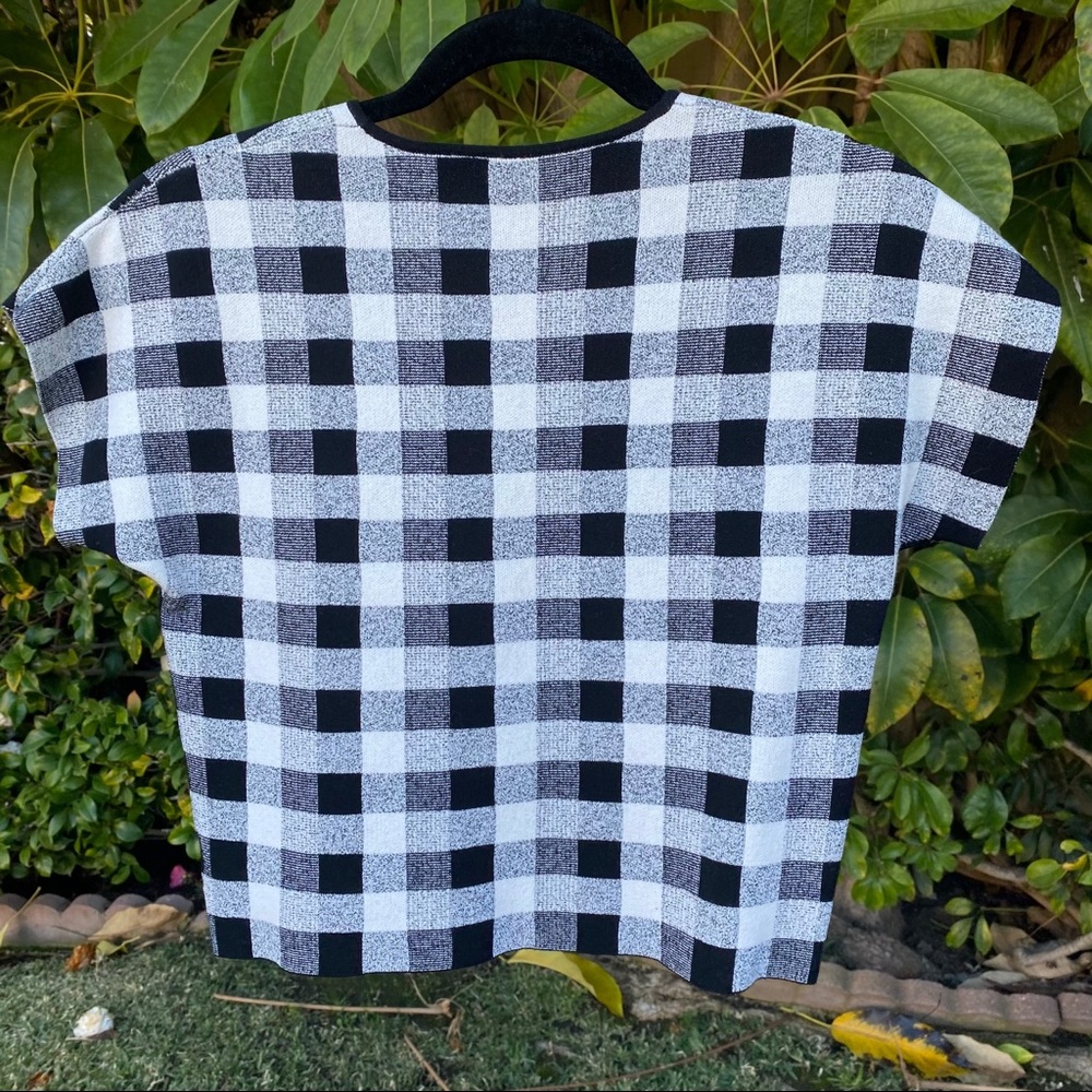Theory Checkered Knit top, Small - Picture 4 of 13